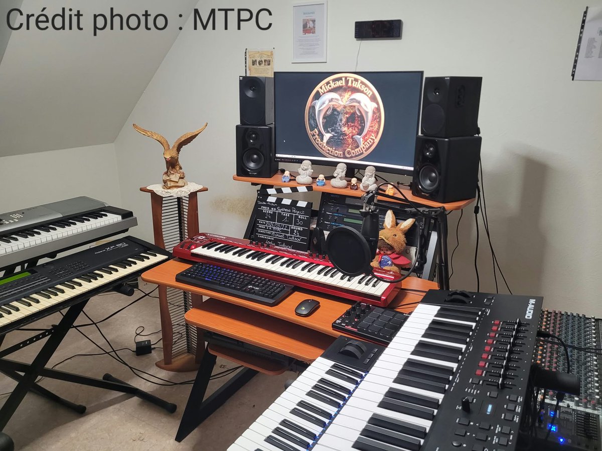 MickaelTukson's tweet photo. Scène 24. Prise 1.
Le travail continue en studio sur Synthesis Project. Entre synthés et nouvelles idées, chaque session donne un peu plus de vie à cet univers que je construis morceau après morceau. Votre soutien est une vraie source de motivation.
Le voyage sonore continue... https://t.co/rxzFfokrWz