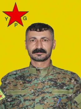 PakrewanRoj's tweet photo. Nasnav
Cemal Şikakî
Nav û Paşnav
Cuma El Elî
Navê Dayikê
Munîfa
Navê Bav
Eseed
Cih û Dîroka Şehadetê
Hesekê | 27’ê Îlona 2021 https://t.co/rxxCKZSERn