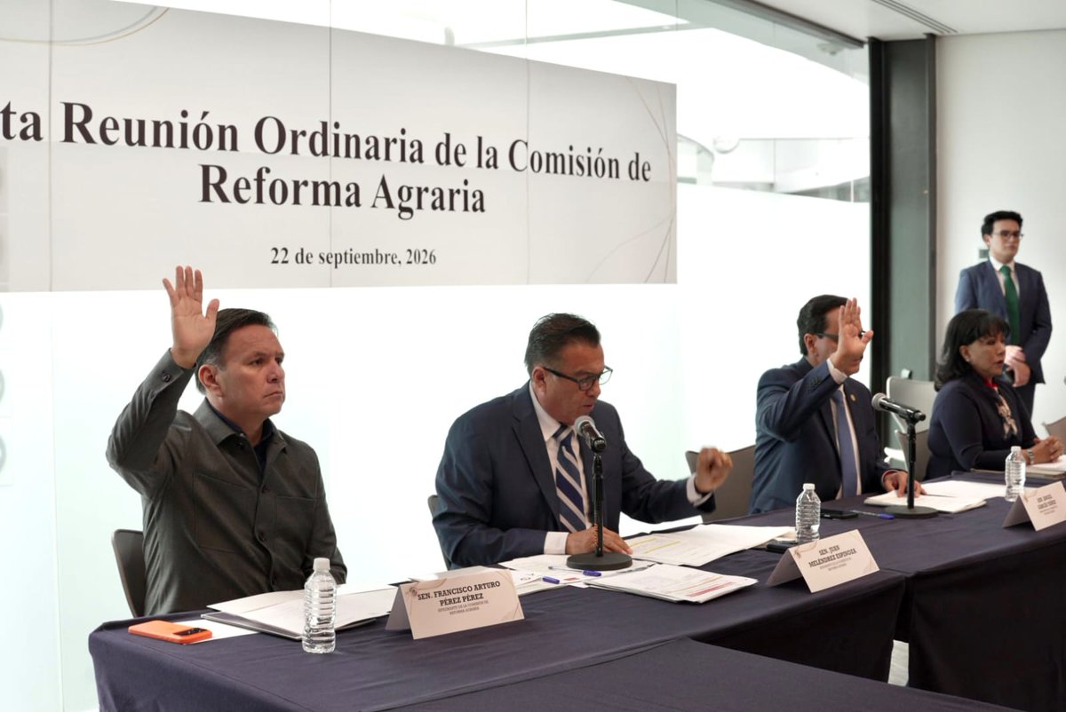 t_afapp's tweet photo. Presentes en los trabajos de la Cuarta Reunión Ordinaria de la Comisión de Reforma Agraria, en el Senado de la República. 

Desde el Poder Legislativo seguiremos construyendo políticas públicas que dignifiquen al sector agrario nacional. 

Abrazos a todas y todos. https://t.co/dQBR0EZoix