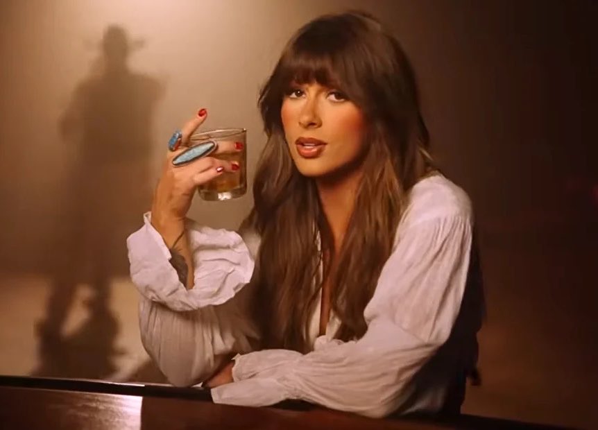 EndWokeness's tweet photo. Elle Langley's "Choosin Texas" just broke all Billboard Hot 100 records: #1 for 23 weeks, dethroning Mariah Carey

This is like 9/11 for the anti-white crowd https://t.co/bMcpMkcqey