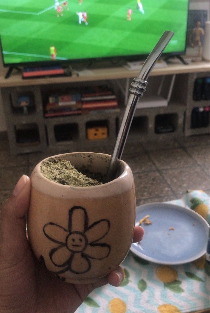 nnnegraa's tweet photo. Mi mate vs el de el, me mato https://t.co/5iFxbRafvW