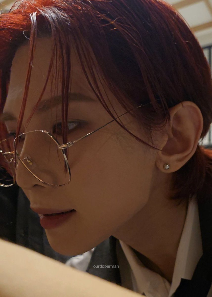 YEOTEEZx's tweet photo. HIS CUTE CLOSE UPS >< https://t.co/GYAptBGV32