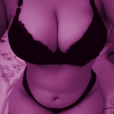 Spxrkzaun's tweet photo. Se siente genial en ropa interior 

#TittyTuesday https://t.co/e31dzNwew7
