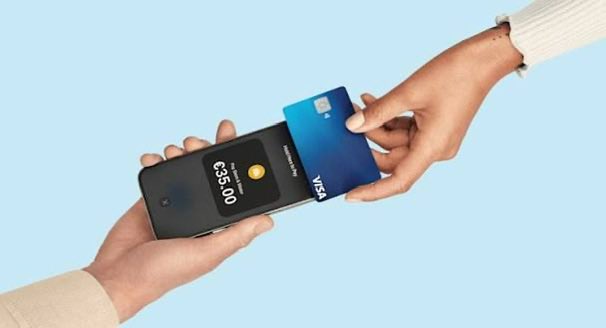midasaquiles's tweet photo. 🍎🇩🇴 ¡Apple lleva Tap to Pay al iPhone en República Dominicana! 📲💳

Los comercios podrán aceptar pagos sin contacto directamente desde un iPhone, sin necesidad de un datáfono tradicional.

🚀 Una nueva forma de cobrar que podría transformar los pagos digitales en RD.

¿Te gustaría pagar o cobrar de esta manera? 👀🇩🇴

🇩🇴 ¿Te imaginas pagar en cualquier negocio con solo acercar tu tarjeta al iPhone del vendedor? 👀

🍎 Apple apuesta por transformar la forma de cobrar en Latinoamérica.

🔗 Más detalles: https://t.co/vcXcBAbKfO⁠

¿Usarías Tap to Pay en tu negocio en RD? 💳📲