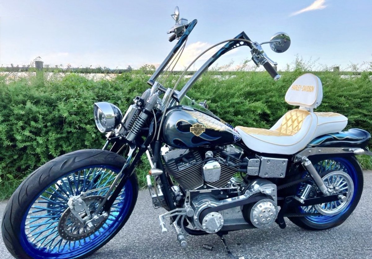 takaikawa_kun's tweet photo. おはようございます
今週は交通安全週間です。

ハーレーダビッドソンの運転動画と、
田海川くんの愛車たちをそっと載せておきます。
皆さん運転、歩行はご安全にお過ごし下さいね👮🚨

・ハーレーダビッドソン
・ベンツゲレンデ
・ジェットスキー
一度きりの人生🔥
乗りたい物に乗って思いっきり楽しんでます🔥今日も全力で楽しんできます✨

皆さんも一度きりの人生、
一日一日中を大切に楽しみましょう🌈🥰
