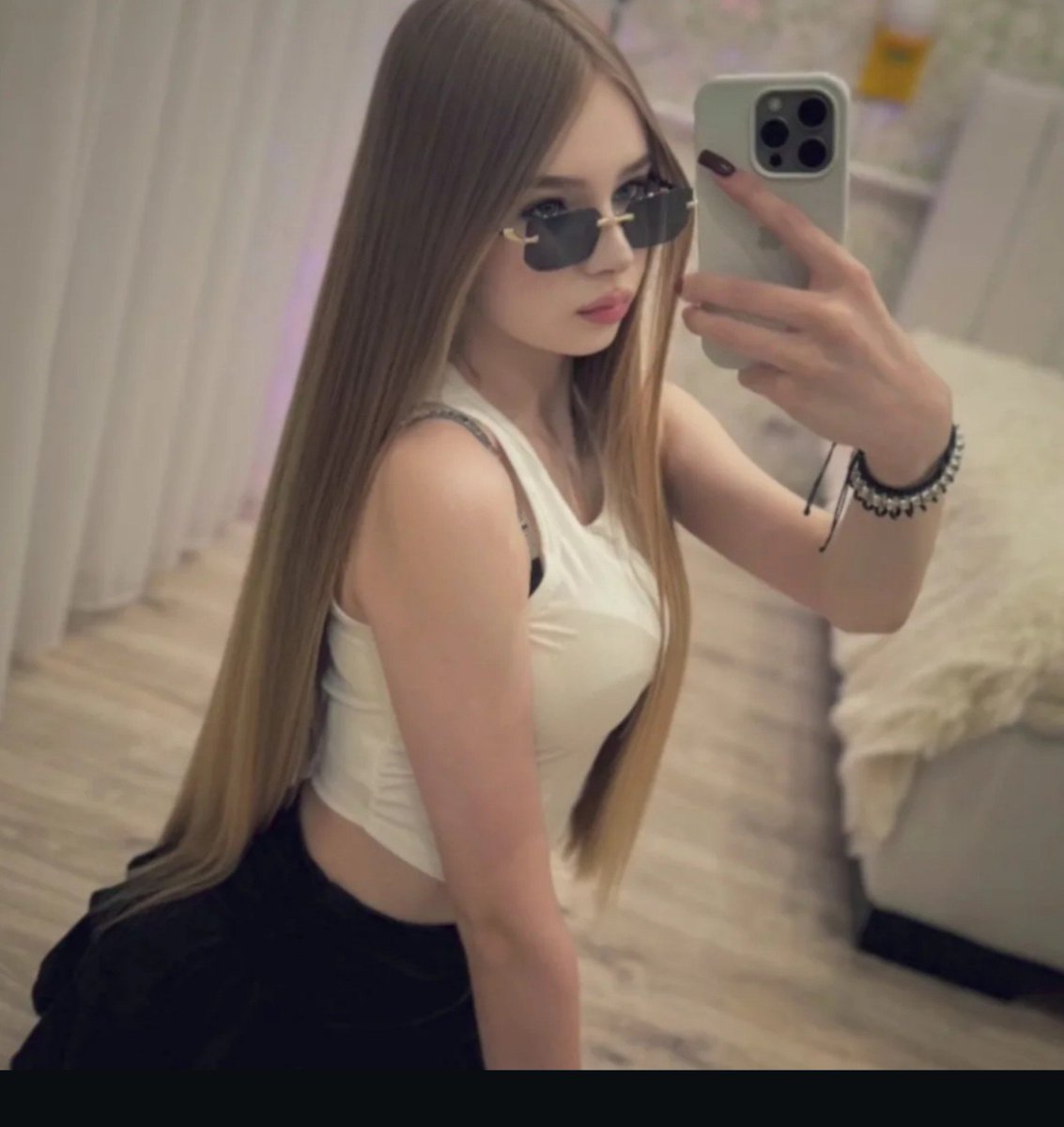 lelasvy8e's tweet photo. كلابي المطيعة السهرانة تعالو خاصي مفتوح عمتك السورية ناطرتكن 🎀🦮🤤
#عمه_للكلابُ https://t.co/x9UD52GuXW
