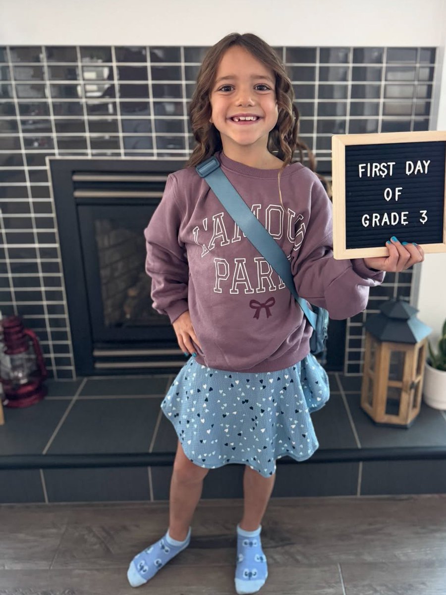 Sandramile2020's tweet photo. @AndresLizarazoQ Yeah for sure! The kiddos already started school this month. We'll be waiting for ya!":-)))) https://t.co/9nkrUsYMjm
