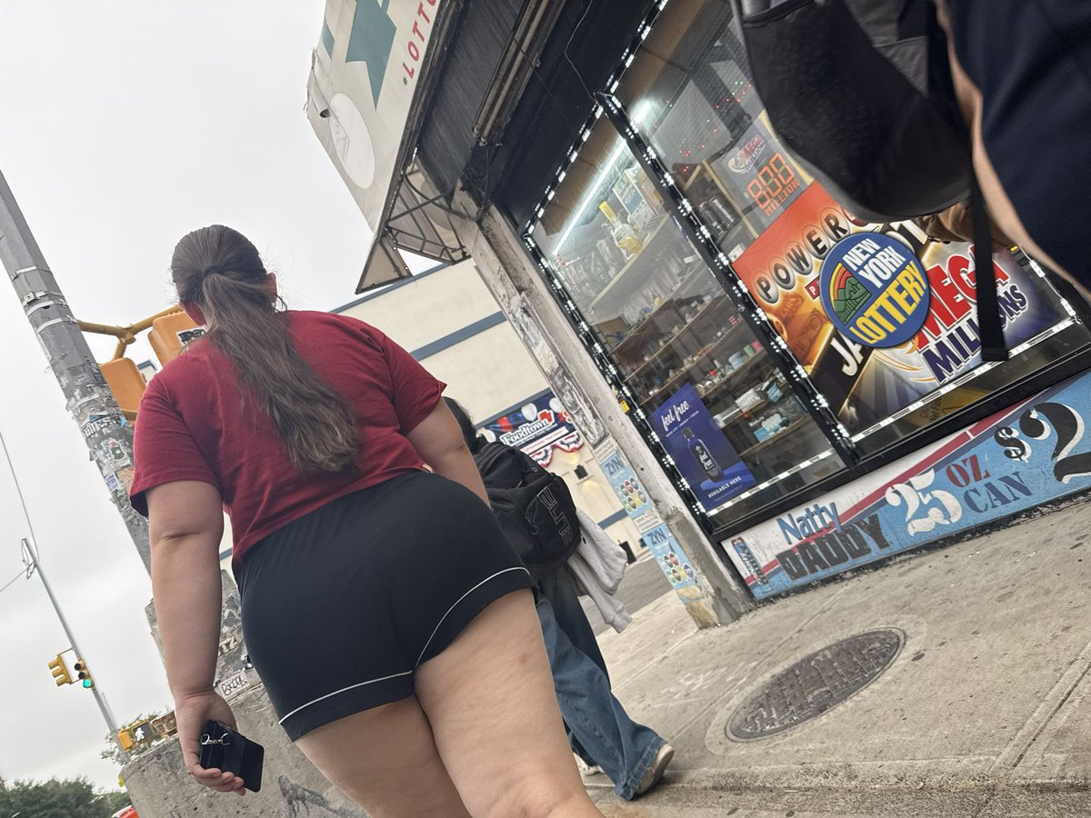 Antsworld47's tweet photo. #candidass #goon https://t.co/tNHY2v0ia5