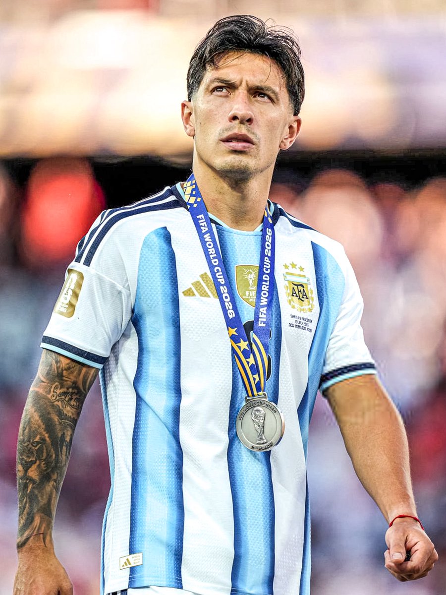 dataref_ar's tweet photo. 🥈 “PUEDE SER PREFERIBLE NO RECORDARLO”

🇦🇷 Lisandro Martínez habló sobre el subcampeonato de la Selección Argentina en la Copa del Mundo 2026:

“Mucho dolor obviamente. Puede ser preferible no recordarlo. También hay que destacar el tremendo esfuerzo que hicimos durante toda la copa. 

Sin duda hicimos un gran Mundial, pero obviamente nos duele a todos haber perdido esta final”.

🎙️: @ESPNArgentina.