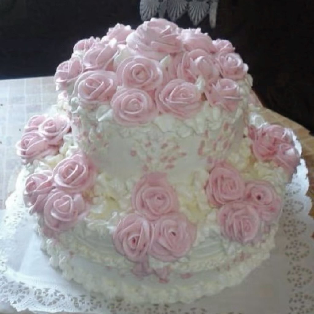 heartipink's tweet photo. i need my birthday cake to look like this https://t.co/Q5ToXxIMuH