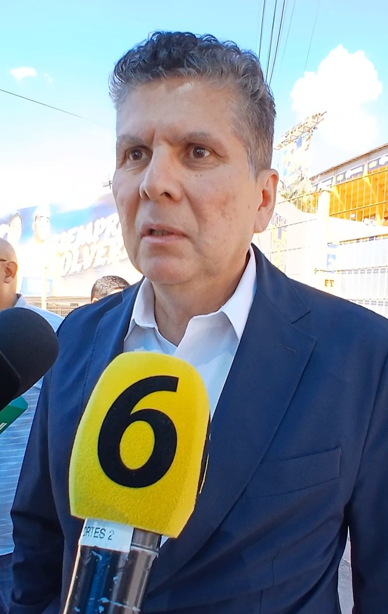 tigresfootball_'s tweet photo. Asi se ve la cara de un cabrón que no sabe ni en dónde está parado jajajajajaja https://t.co/mLymcS7YCs