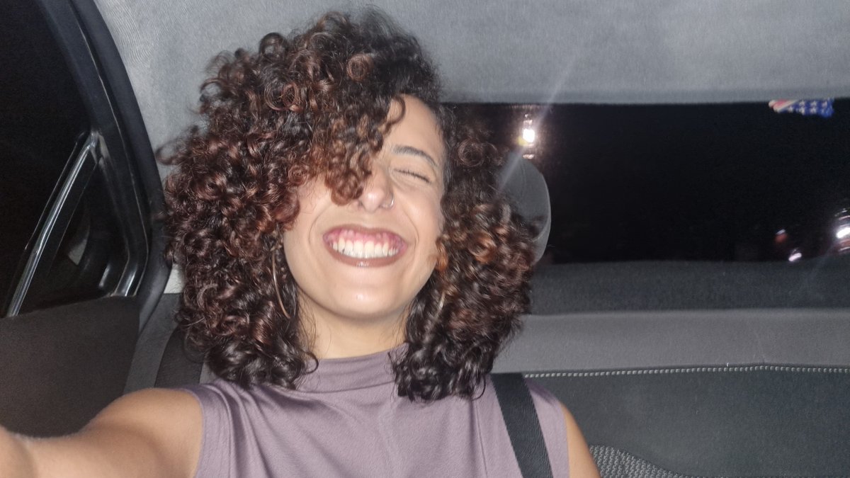 limalemonlimao's tweet photo. quando meu cabelo estiver assim novamente se preparem, pq estará tudo acabado para vocês já que eu VOLTAREI A SER A MULHER MAIS LINDA DO MUNDO . https://t.co/BMJV5huE1R