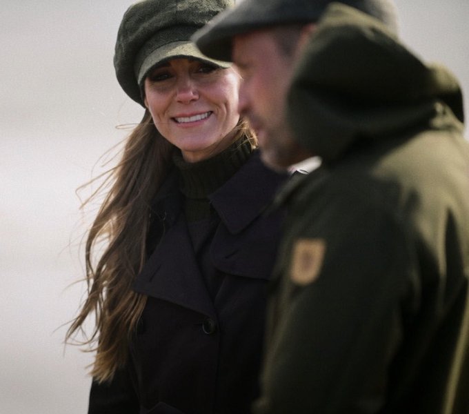 Canellelabelle's tweet photo. Wherever they are, Prince William continues to be Catherine's true North♥️
#MarryWell
#PrinceandPrincessofWales https://t.co/01m9BRG0ez