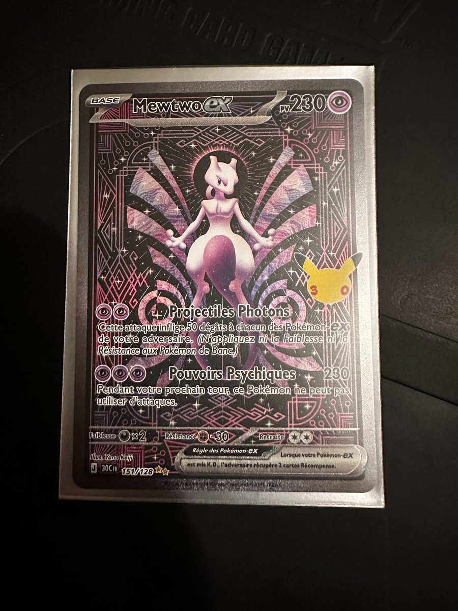 m0nkichu's tweet photo. Le pack poster des 30 ans il régale ! Les premiers hits qui tombent ❤️ #Pokémon30ans https://t.co/1MVBdt8RHC