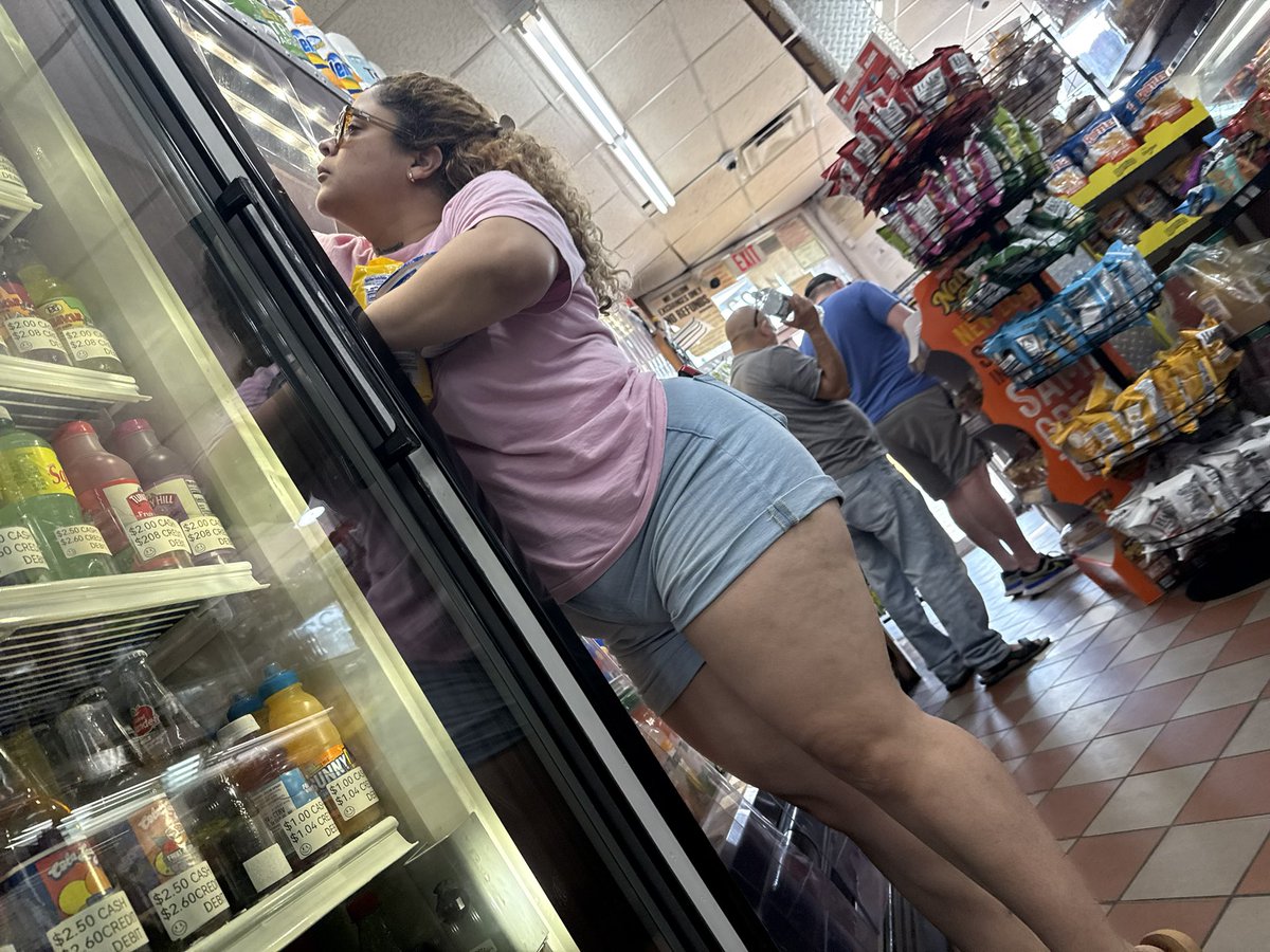 Antsworld47's tweet photo. #candidass #goon https://t.co/yvRQrINqrN