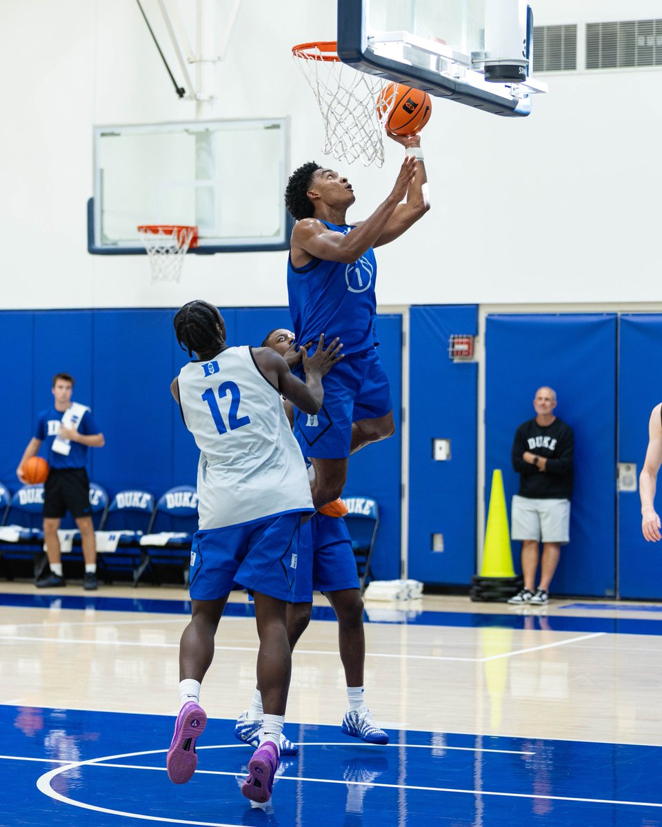 DukeMBB's tweet photo. 1st official practice 📸 https://t.co/WZYVsYVRUJ