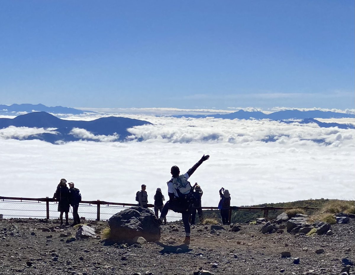 tmk_a_0809's tweet photo. こんな景色見てきた✨️

#剣���峰3026m
#乗鞍岳
#雲海 https://t.co/lcByjoiLXj