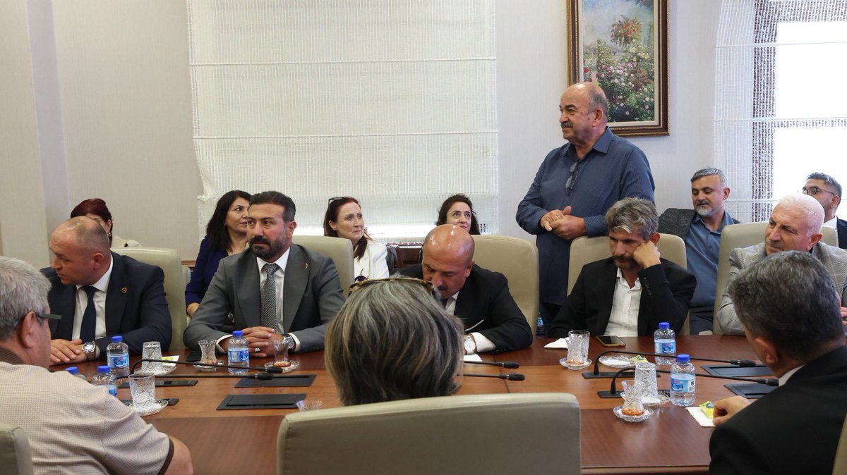 MuhtarEsat's tweet photo. İçişleri Bakan Yardımcımız Sayın Bülent Turan ile Bakanlığımızda, Türkiye Muhtarlar Konfederasyonu Genel Başkanımız Sayın Kadir Delibalta ve yönetim kurulu olarak bir araya geldik.
Muhtarlık Yasası’nın güçlendirilmesi, adına önemli istişarelerde bulunduk. https://t.co/GW2pZKsrtZ