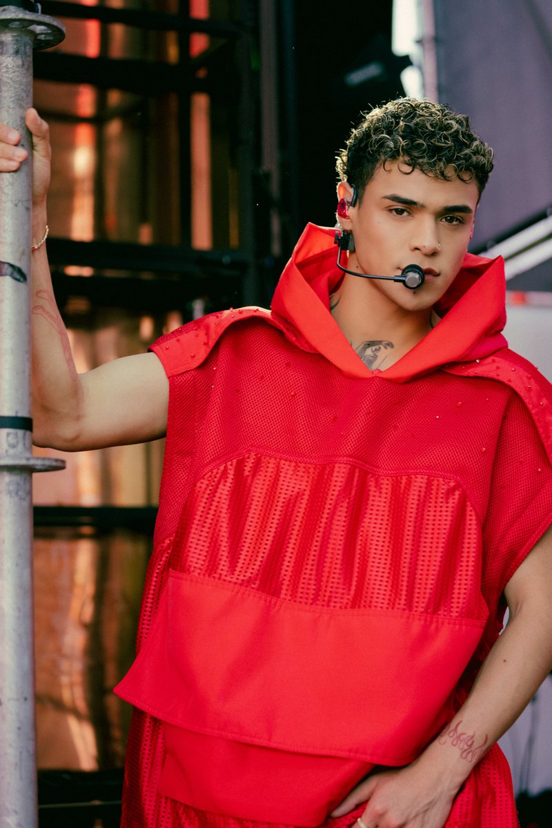 StbvBase's tweet photo. [260922] DREW stuns in new photos from ES LATINA via Weverse

#SANTOSBRAVOS #DREW https://t.co/xWvN4copgo
