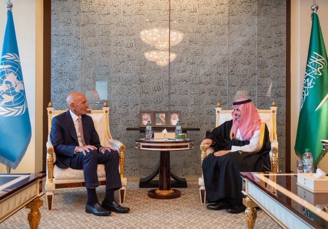 KHAATT24's tweet photo. المبعوث الأمريكي توم باراك يشيد بوزير الخارجية الأمير فيصل بن فرحان، عقب حوار وصفه بـ«القيّم»، مؤكدًا أن رسالة واشنطن للرياض ثابتة وواضحة: الولايات المتحدة تقف إلى جانب المملكة شريكًا في الأمن والاستقرار، وفي أوقات الاضطراب الإقليمي تظهر أهمية الصداقات الراسخة.

إشادة تعكس ثقل الدبلوماسية السعودية وحضور الأمير فيصل بن فرحان في ملفات المنطقة، في وقت تواصل فيه المملكة تحركاتها واتصالاتها الدبلوماسية لاحتواء التصعيد وتعزيز أمن واستقرار المنطقة.

#السعودية #فيصل_بن_فرحان #الدبلوماسية_السعودية #الولايات_المتحدة #الرياض