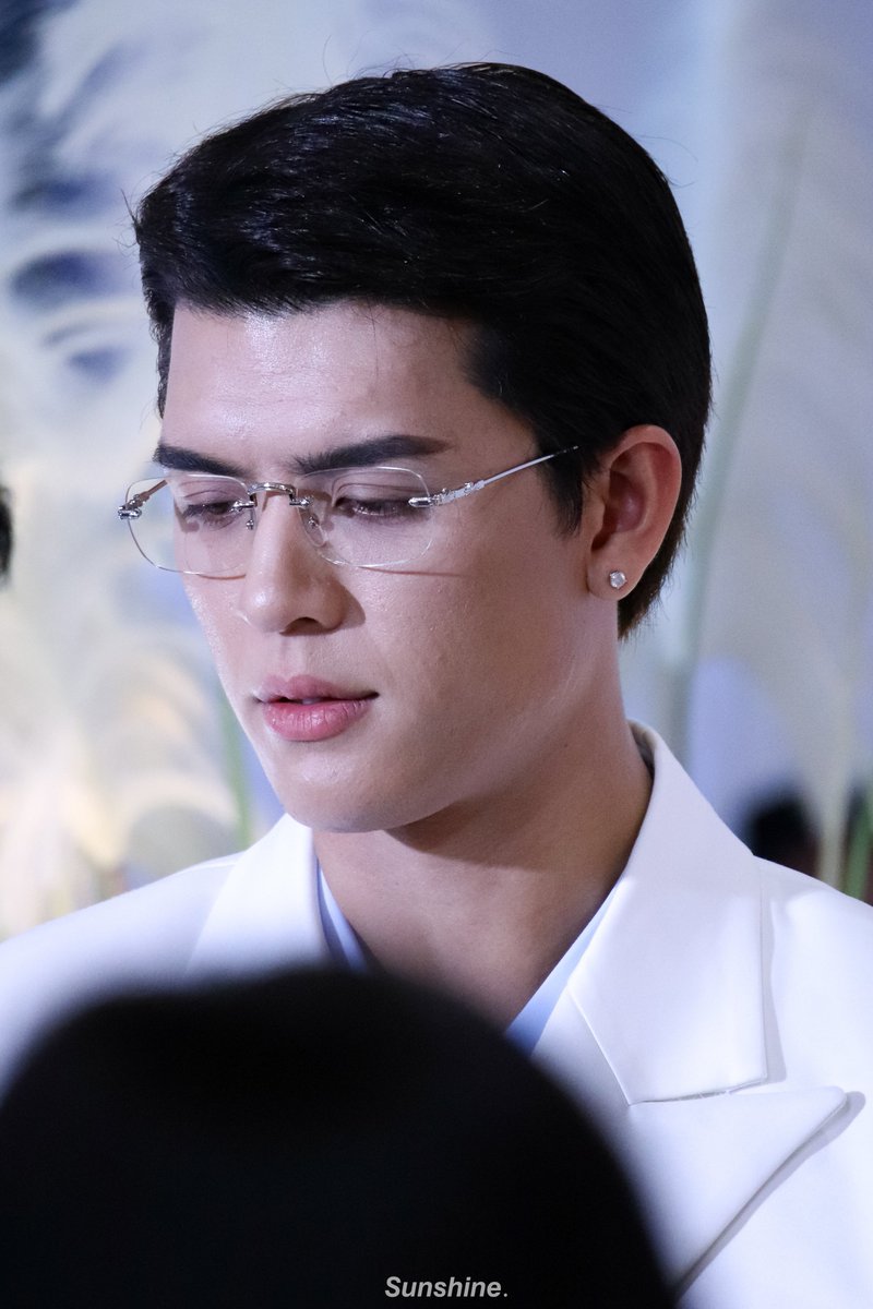 Sunn_0105's tweet photo. ในวันที่ฝนตกตอนเช้า  ก็ยังมีจอสที่หล่ออยู่

#destinyclinicxJossGawin
#JossWayar https://t.co/SbdxNO0SLM