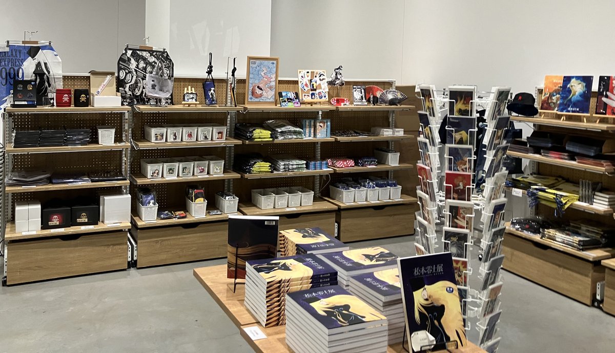 leiji_m_ex's tweet photo. ＼📢埼玉・角川武蔵野ミュージアムにて開催中／
 #松本零士展 グッズご紹介🚀

「公式図録」収録300点を超えるボリューム！
「ジクレー版画(会場受注)」美麗なイラストをご自宅に♪

是非お越しください！

🔽公式HPグッズページ・注意事項はコチラ
  https://t.co/40zgRjzMnw
#銀河鉄道999 https://t.co/vU2gtQkHbG