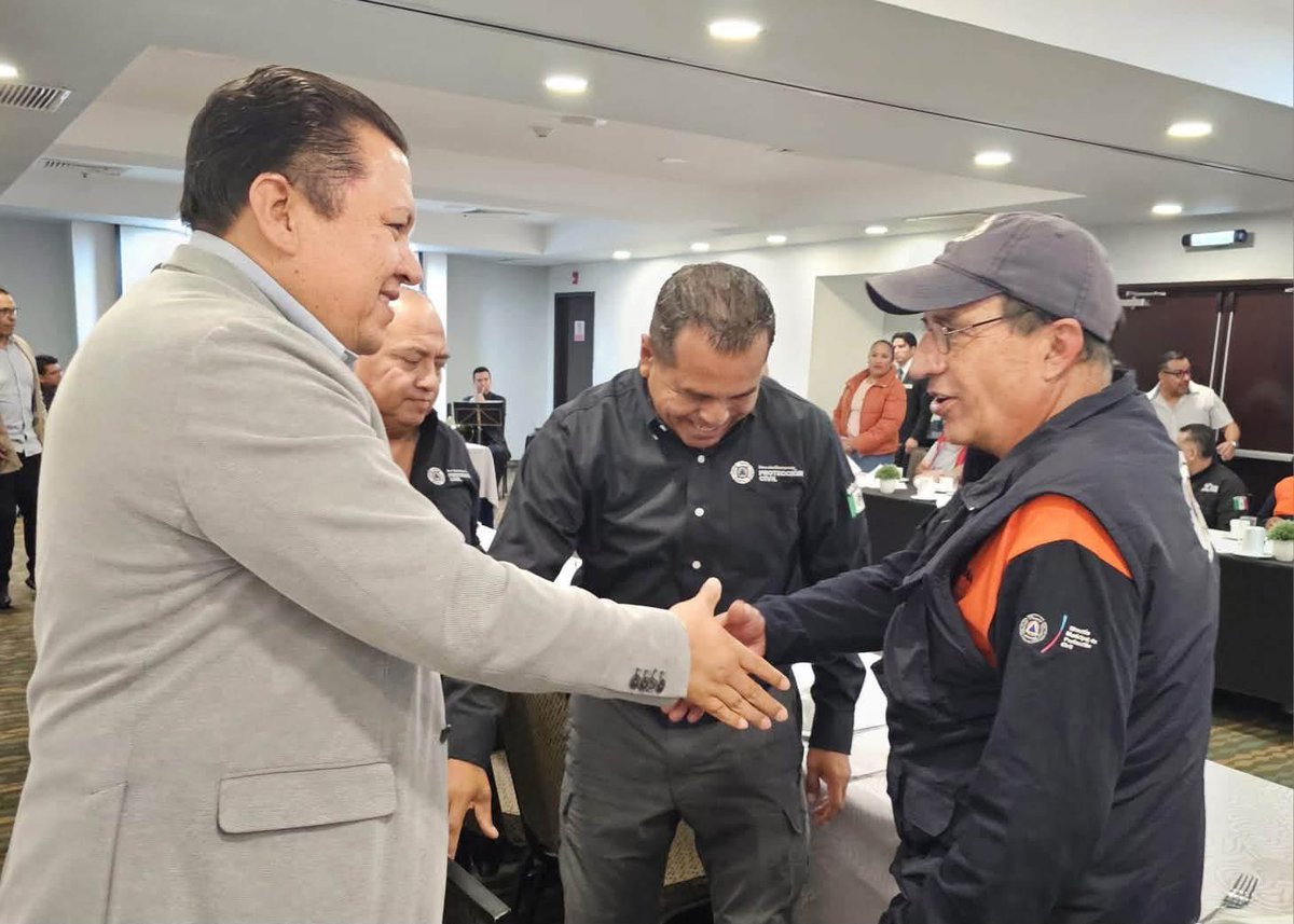 GonzaloJuarezM's tweet photo. Diario de reflexión. Día 265

Fue un gusto platicar, reflexionar y analizar con mis compañeras y compañeros de Protección Civil cómo hemos logrado un gran Sindicato. https://t.co/86u9CmH9E1