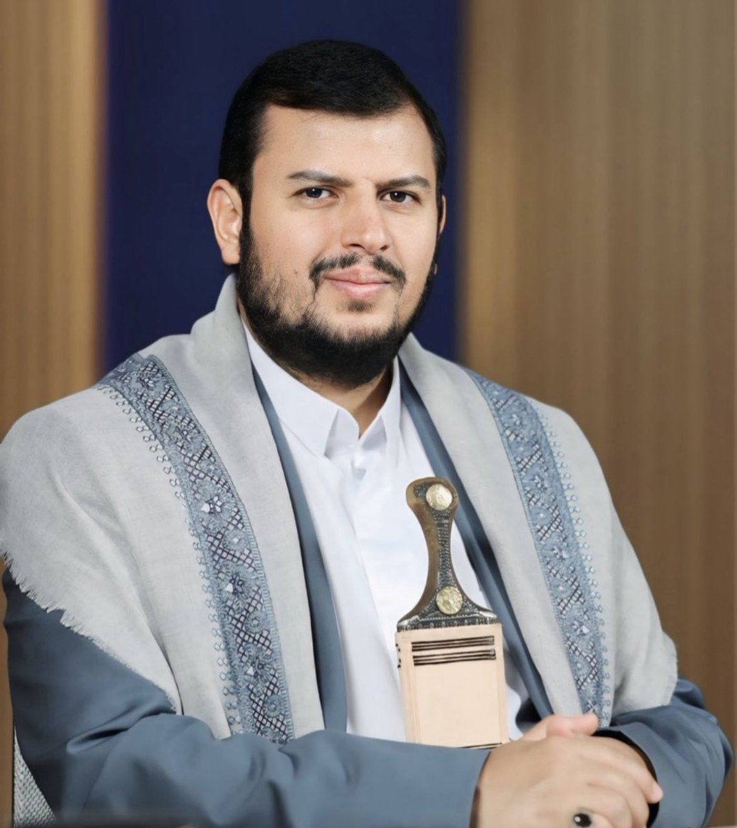 MS_salsabeel's tweet photo. رجل في زمن قلّ فيه الرجال.

المجد لمن يقول لا لأمريكا https://t.co/VSjFzpsC3t