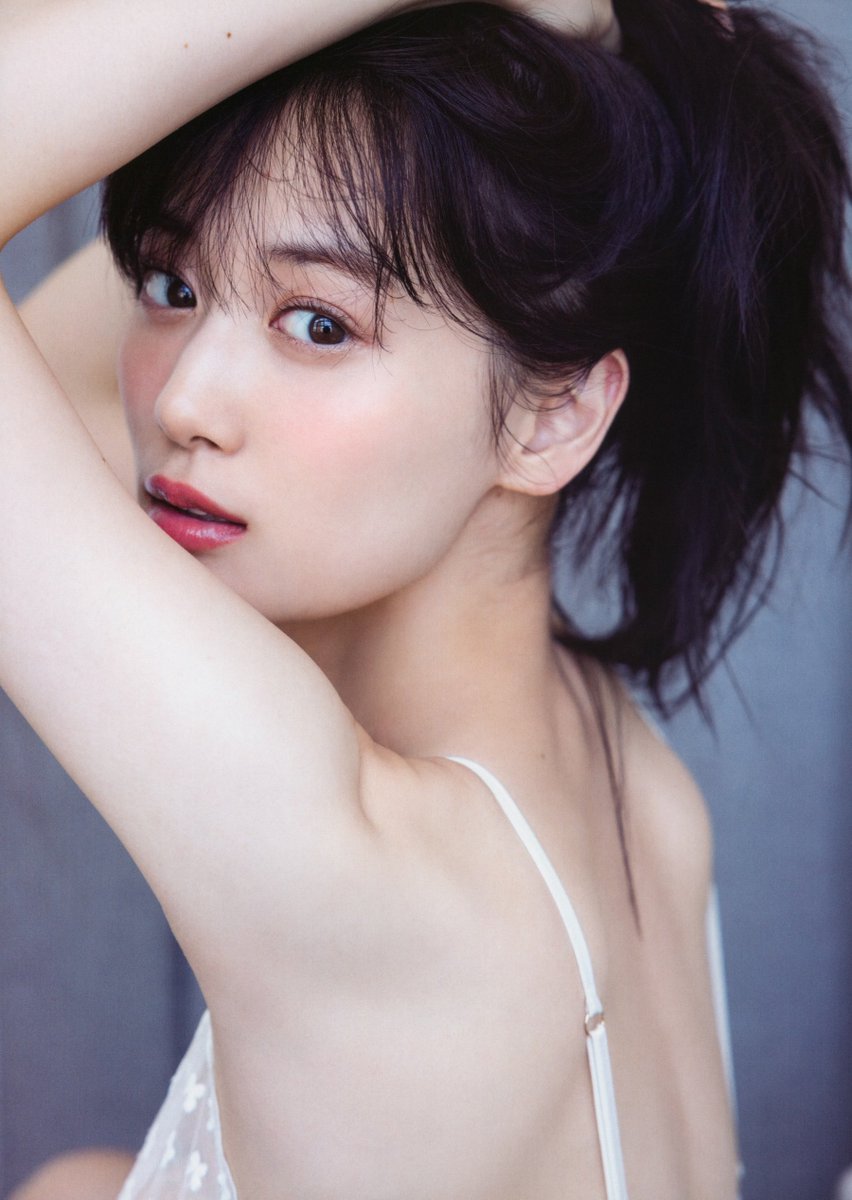 2rps2w's tweet photo. 山下美月のセクシーショット😍

#山下美月　#元乃木坂46
#乃木坂46   #アイドル https://t.co/wBg0dfzXiv