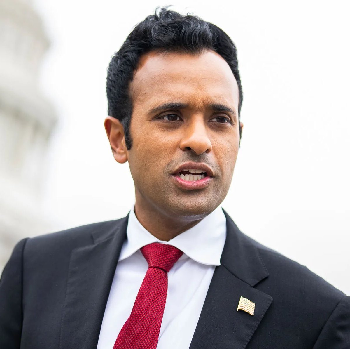 KalshiPolitics's tweet photo. OHIO GOVERNOR WINNER ODDS:

🟦 Amy Acton: 59% 
🟥 Vivek Ramaswamy: 41% https://t.co/PSUgEB0MUc