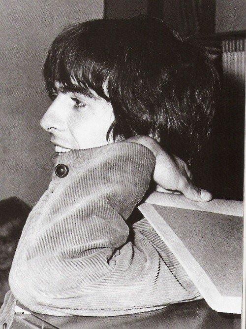 elininthe60s's tweet photo. I will never never never NEVER, forget George Harrison's beautiful side profile and his beautiful lashes... https://t.co/Db4Yt8wZF7