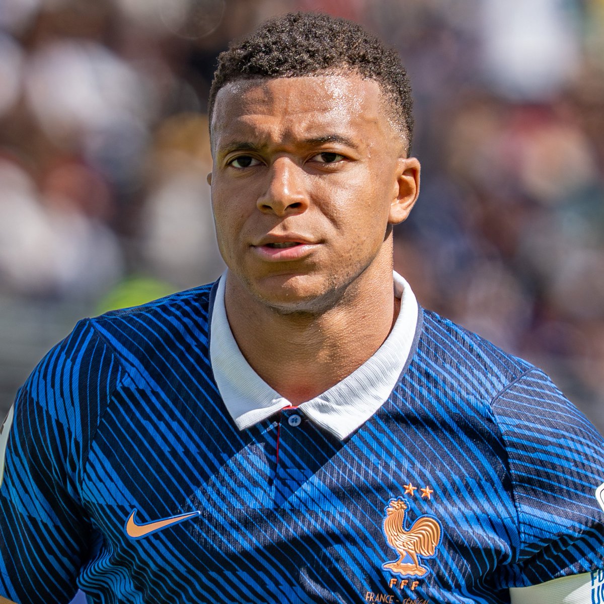 TouchlineX's tweet photo. 🚨💣 𝐄𝐗𝐂𝐋𝐔𝐒𝐈𝐕𝐄:  Several high-profile players are reportedly unhappy with the current international break.

They feel they had finally found their perfect rhythm at club level; only for the season to suddenly hit pause.

There is growing frustration that international breaks disrupt the natural flow of the leagues while also exposing players to additional injury risks.