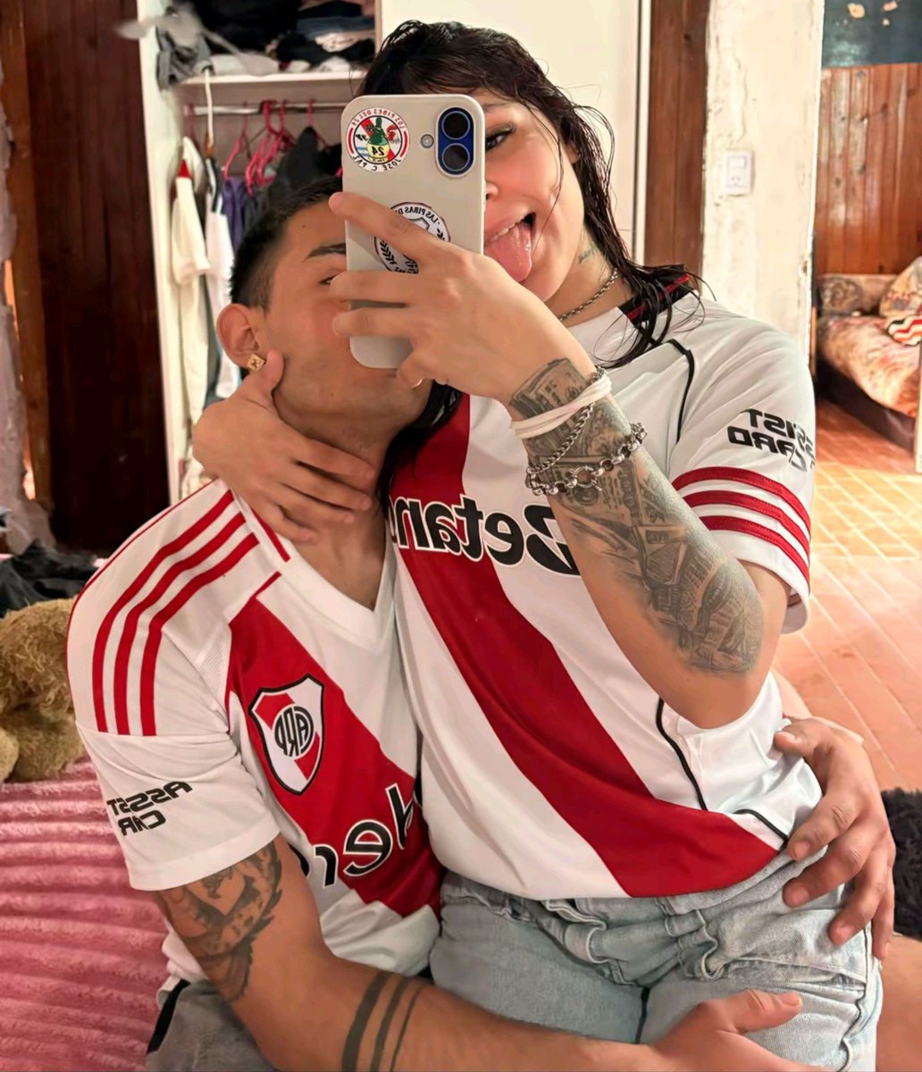 luperodelcarp's tweet photo. -anoche soñe con vos
-q soñaste?
-no me acuerdo..... https://t.co/hAEjVtrqAR
