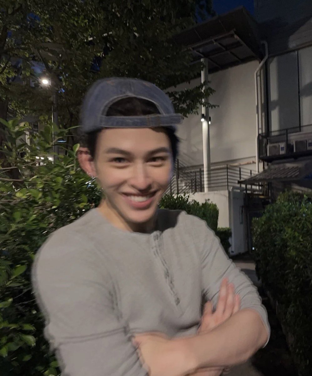 buzunkalbii's tweet photo. phuwin’s boyfriend https://t.co/UjLCaiHUDr