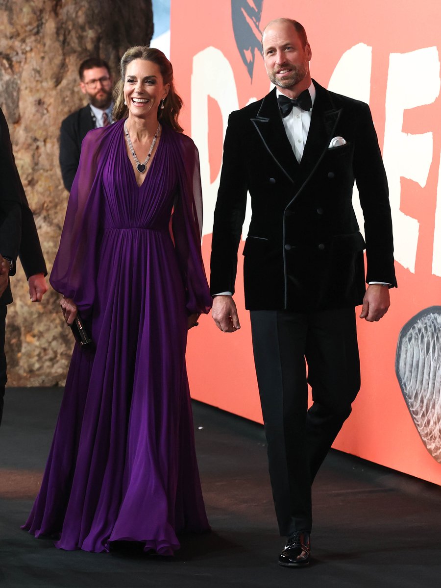 KensingtonRoyal's tweet photo. Attending the World Premiere of Digger with @TomCruise and Director Alejandro González Iñárritu this evening, in support of the Film and TV Charity 🎬✨ https://t.co/oM0IRHWs4T