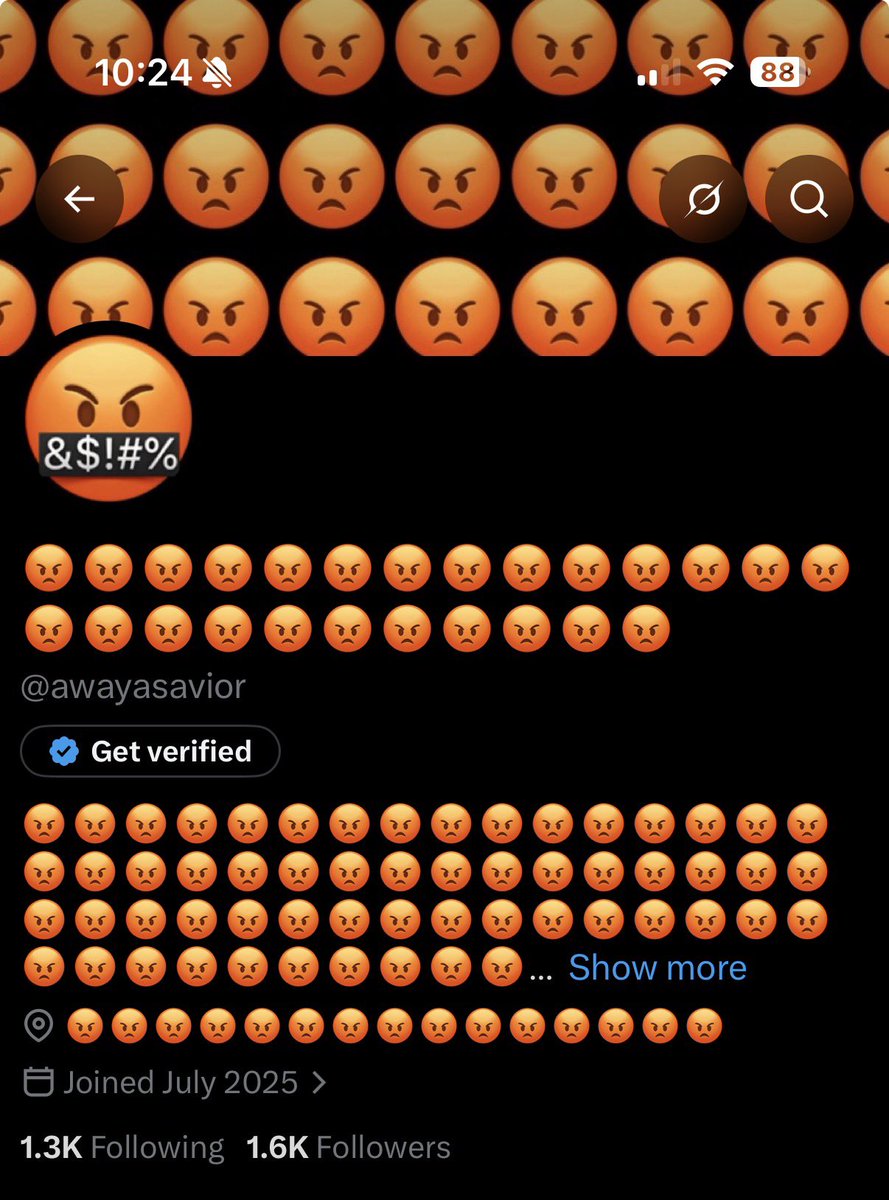 scarinyourplace's tweet photo. me when 5 seconds of summer put a 5 seconds of summer song as a secret song choice at a 5 seconds of summer concert https://t.co/ZiB1ZBJR37