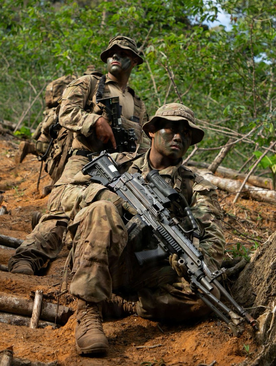 Soldiers with the 1-505th Parachute Infantry Regiment, 3rd Brigade Combat Team, 82nd Airborne Division, move during the final assault during the Southern Vanguard 26 field training exercise in Sauce, Peru.