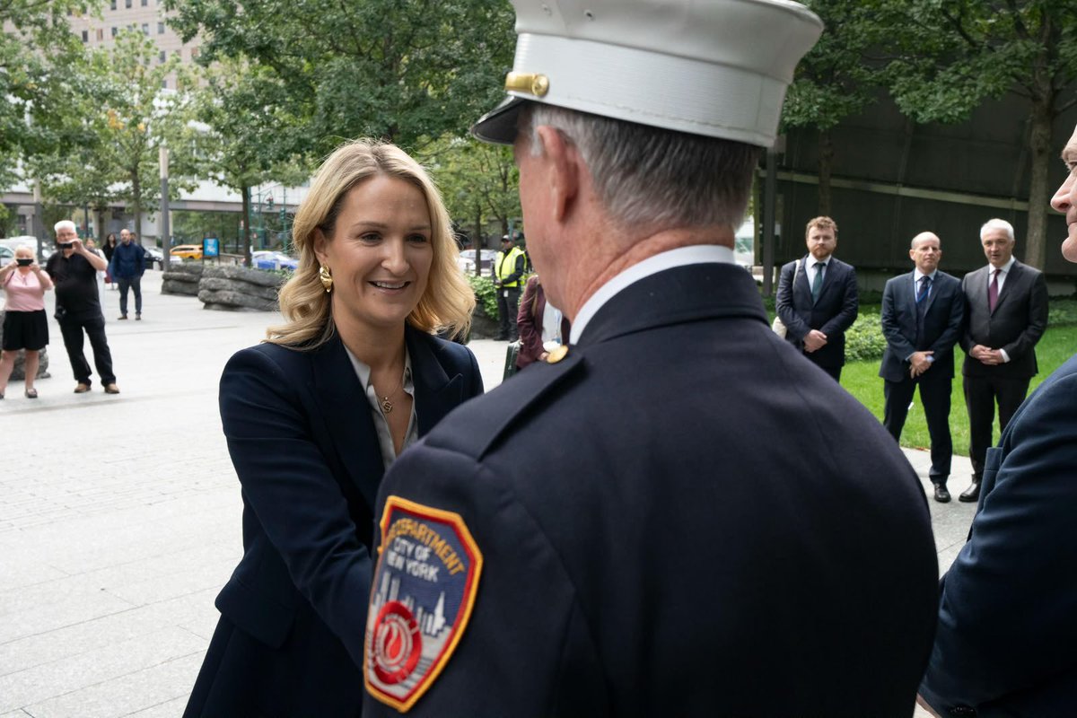 dfatirl's tweet photo. Minister @HMcEntee paid respects at the 9/11 Memorial in New York, 25 years after attacks which claimed 2,977 innocent lives

The many Irish names among those who died, including Irish-American first responders, are a powerful reminder of the deep bonds between Ireland &amp; New York https://t.co/jVPQB1Hg0n
