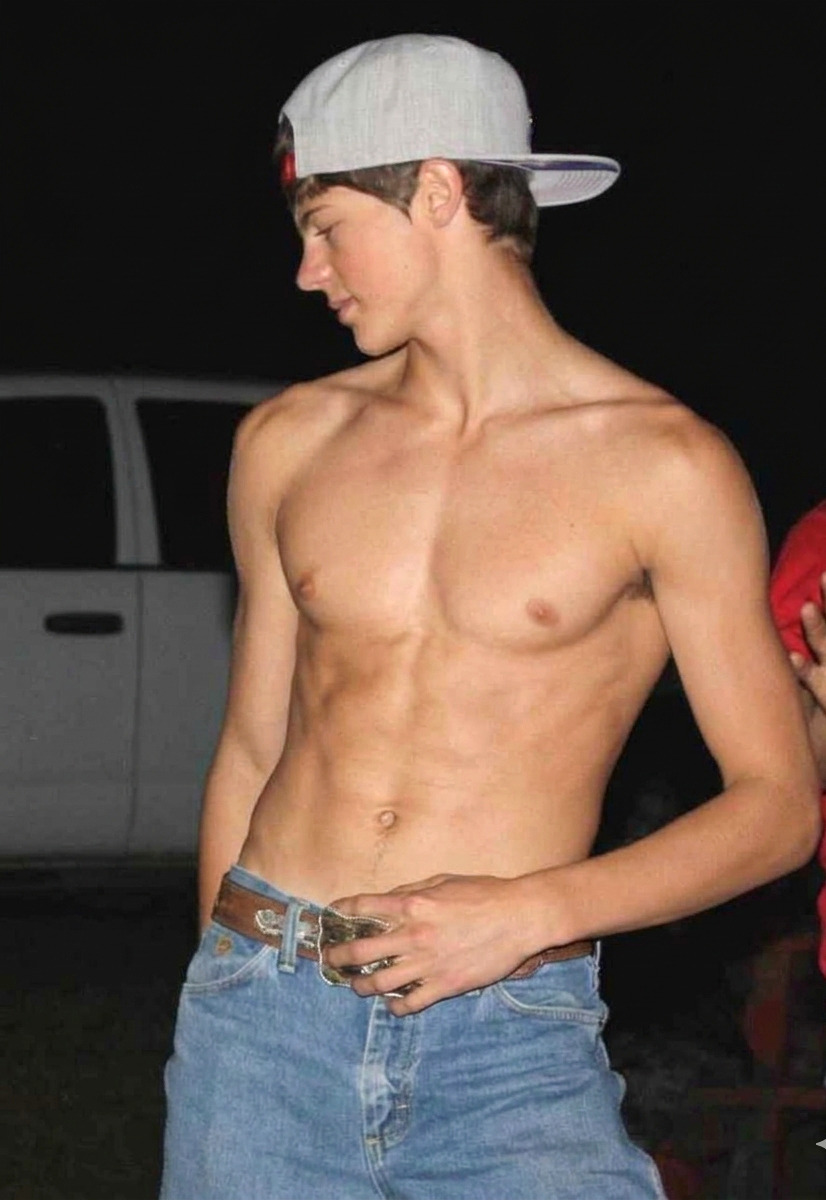 MediaBoys18SFW's tweet photo. #twink #cute #gay #boy
Cortesía de ➪ https://t.co/gwFKpmaRrj https://t.co/j4Hl3MsEFt