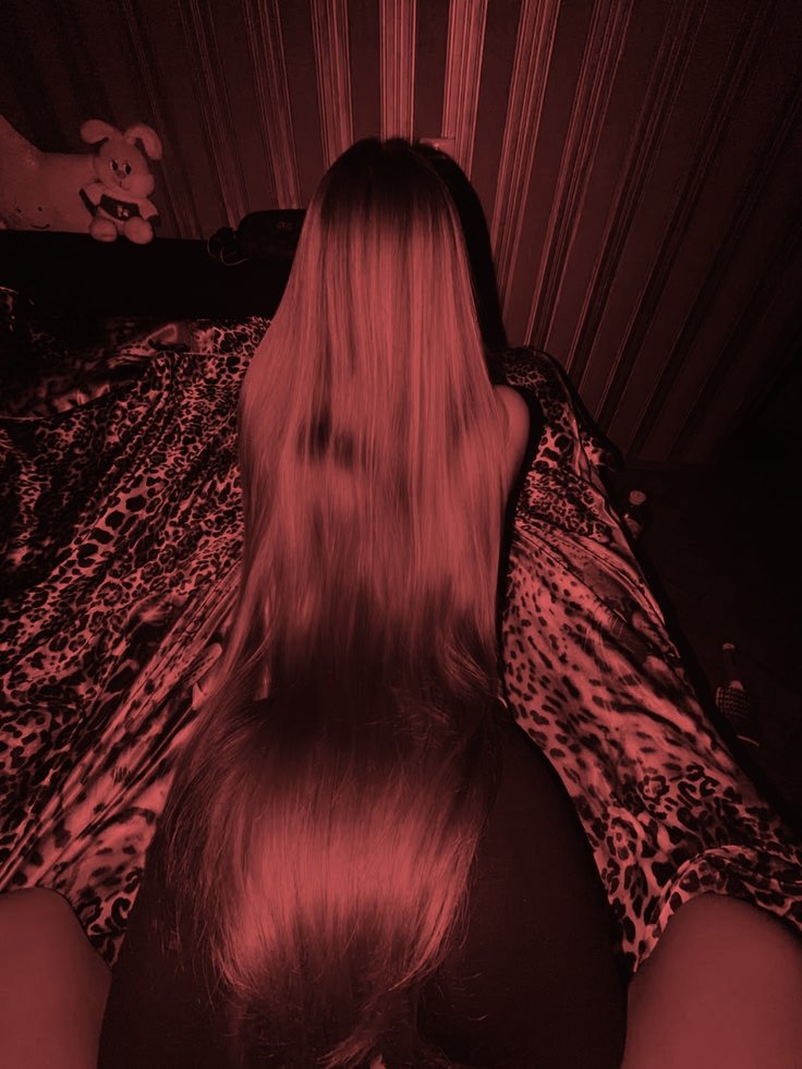 havockxfdo's tweet photo. ☾ in a world of temporary things, I choose you. https://t.co/7NNlIXSM6U
