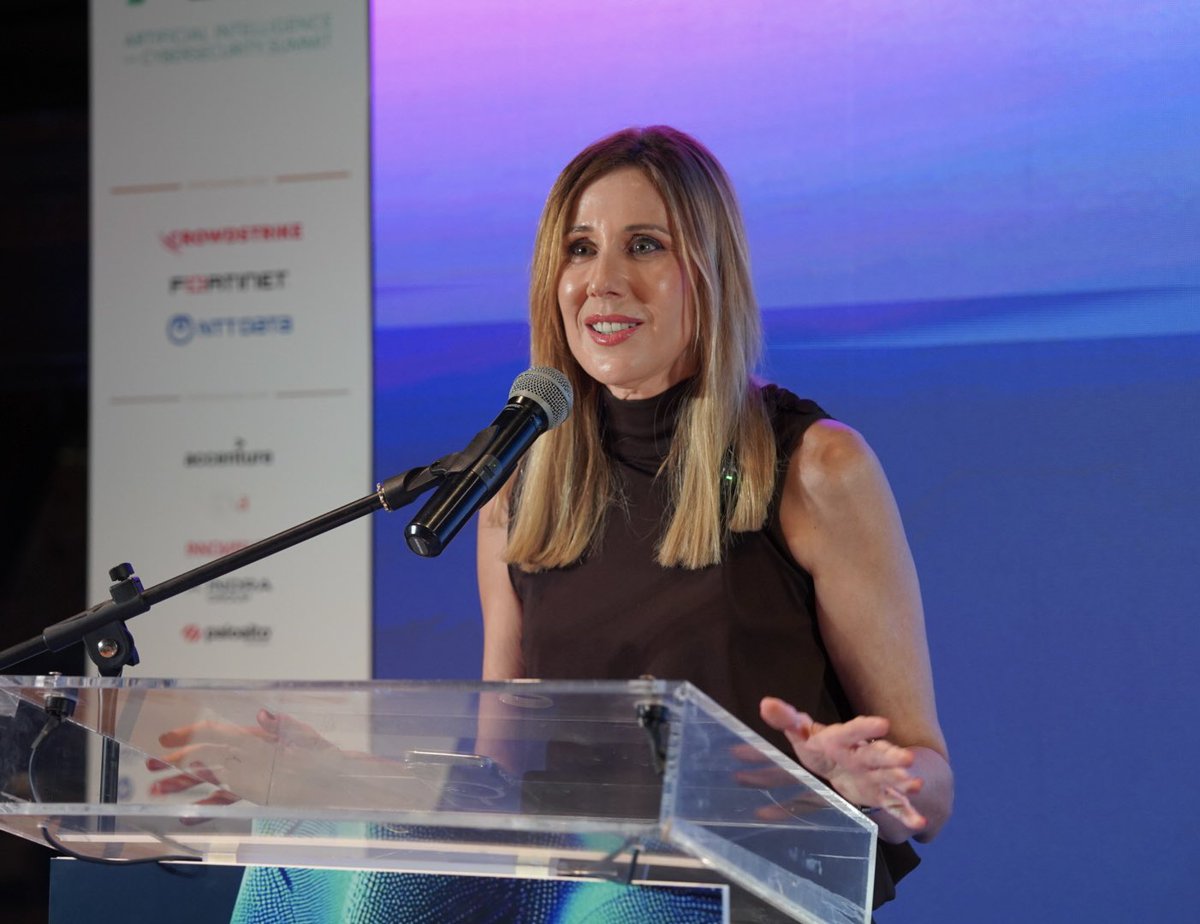 RM_Hacienda's tweet photo. 🏆 Los Premios InnovaICS 2026 reconocen el talento y la innovación que están impulsando la transformación tecnológica.

El Gobierno de Islas Baleares, CaixaBank, ALS Global y Mateo Valero son los premiados de esta edición, celebrada en el marco de AICS 2026.

¡Enhorabuena a todos!