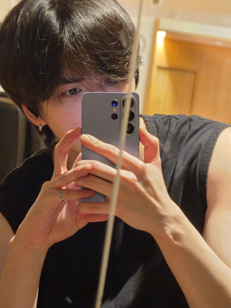KYH_daily's tweet photo. 260923 💌🍞 https://t.co/Eocz9CVE0d