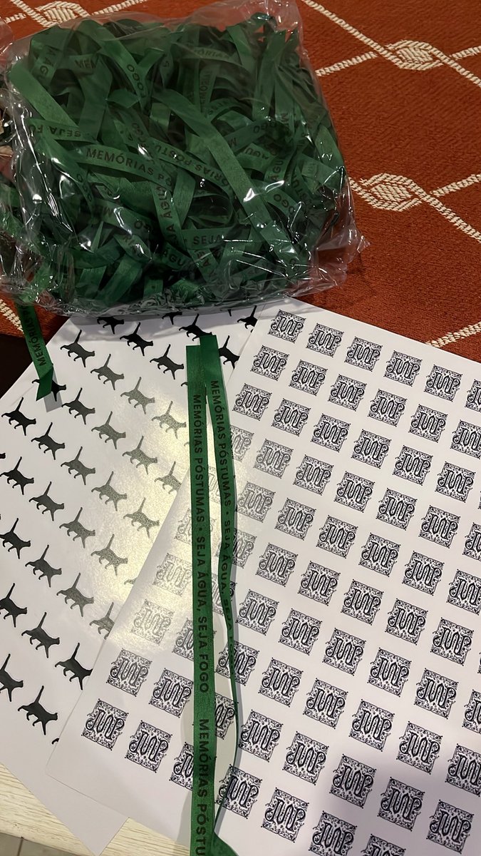 bbelalobos's tweet photo. Preparando os brindesss https://t.co/3TZmJcIysY