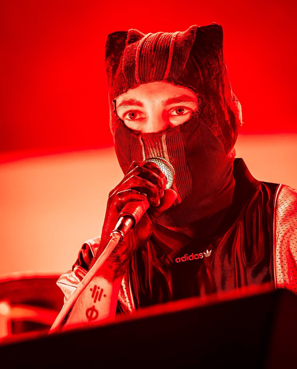 TOPUPDATERS's tweet photo. Twenty One Pilots at the Frequency Festival via grafandreascom on Instagram https://t.co/e5bcV3BhyE
