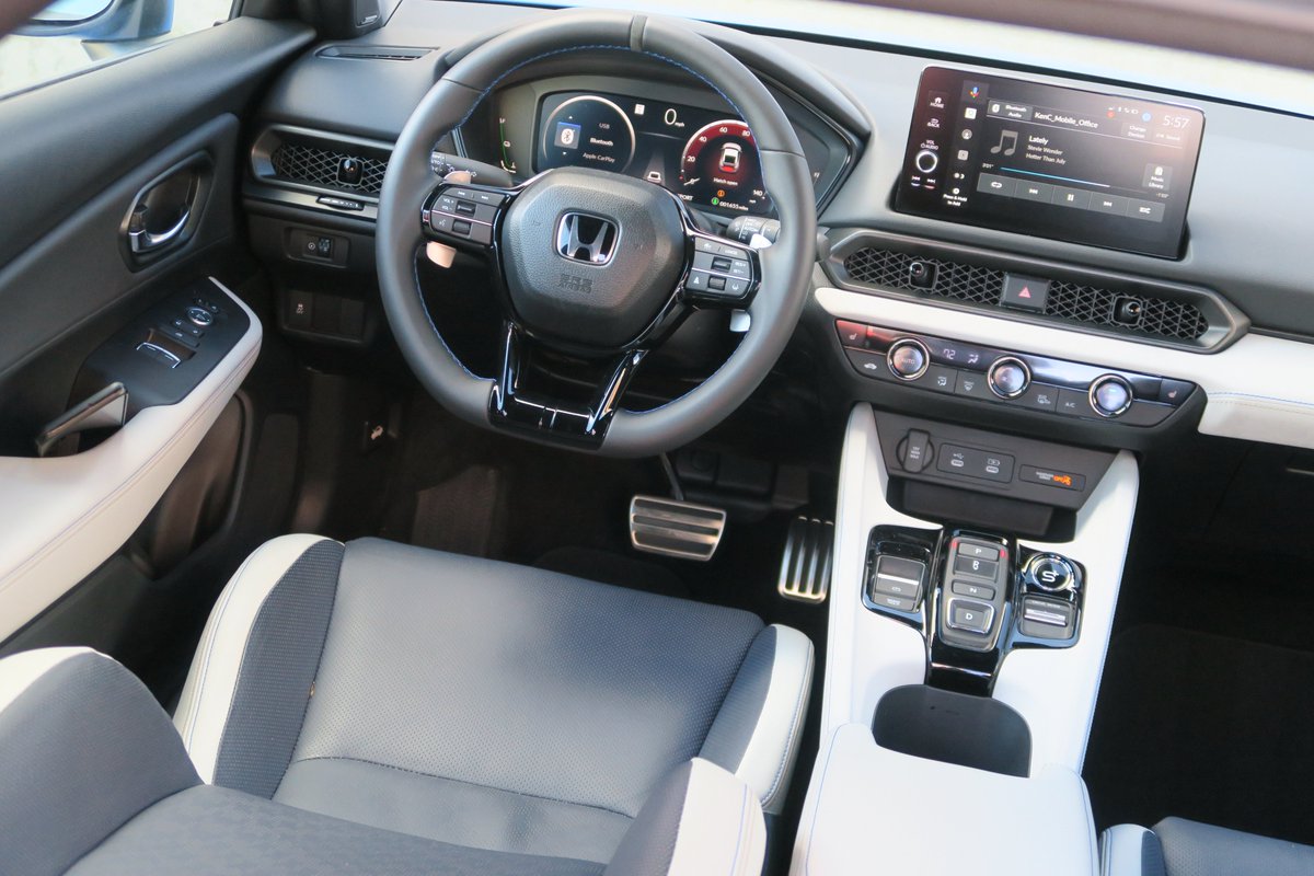TechMobilityPod's tweet photo. Honda Prelude: Your Next Driving Crush?

Quick hybrid response. Playful handling. Up to 46 mpg in the city. But cramped rear seats and no spare could cool the romance. My verdict on TechMobility Topics.
https://t.co/3bxZ8I0hjt

#HondaPrelude #HybridCars #cars #honda @Honda @HondaJP #TechMobilityPod
