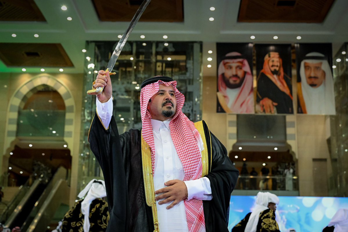 News_Almadinah's tweet photo. سمو أمير منطقة #المدينة_المنورة #سلمان_بن_سلطان يرعى الحفل الذي نظمته أمانة المنطقة بمناسبة #اليوم_الوطني_السعودي، في مركز الملك سلمان الدولي للمؤتمرات، وذلك بحضور معالي أمين المنطقة م. فهد البليهشي، وعدد من المسؤولين وأهالي المنطقة. https://t.co/8H6G4szAAQ