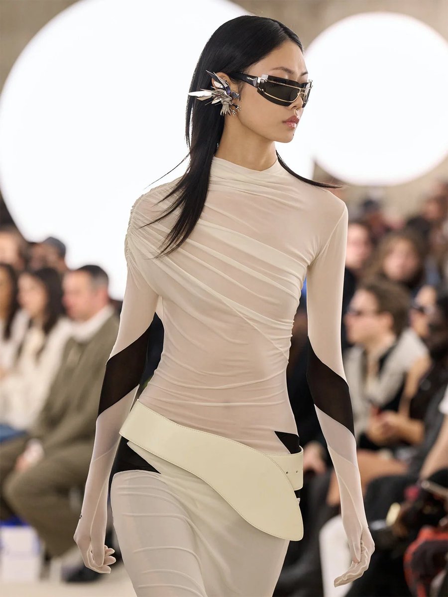 ohmlands's tweet photo. Some recent collection looks I’d love to see Olandria’s twist on for Off-White 

OLANDRIA AT MFWSS27
#OlandriaxMFWSS27 https://t.co/1g8MPDKABv