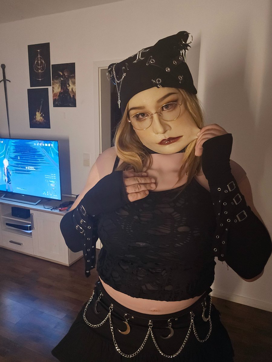 SimpleYoimiya's tweet photo. Hey there, how was your day? Love you all🫶

Mask: Hebe (@DreammaskStudio)

#femalemask #dreammaskstudio #hebe #dms #mtf #crossdress #masking https://t.co/UhPLflvvET