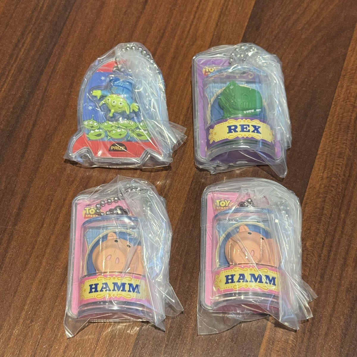 Adora722's tweet photo. 【交換】
TOY STORY トイストーリー　パッケージチャーム&amp;チョコボーロ　ディズニー　交換

譲:エイリアン・レックス・ハム×2

求:他の種類ならなんでも可

郵送にて交換希望です。
お気軽にお声掛けください。 https://t.co/itLAAO8Amd