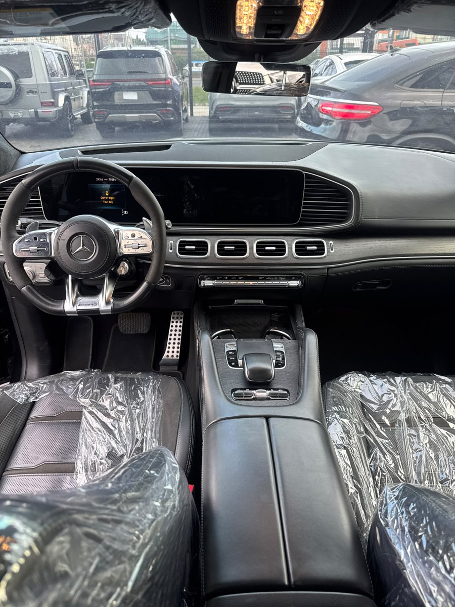dandgautosabj's tweet photo. Foreign used 2021 GLE 63s ///AMG coupe V8 bi-turbo fully loaded black on black Interior
Brand:Mercedes Benz
Price:#128M💰
Custom Duty:✅
Nationwide Delivery:✔
Whatsapp/call:08075158161
#abuja #viral #trending #exploremore #lagos #naijacommunity #abujatwittercommunity #foryou https://t.co/yprTvbk8Jv